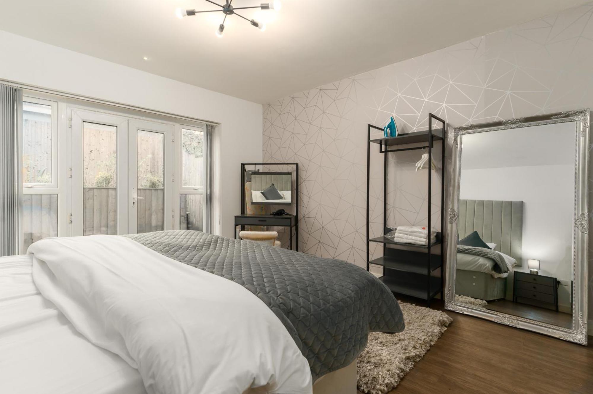 Nottage House Premier Apartments 카디프 외부 사진