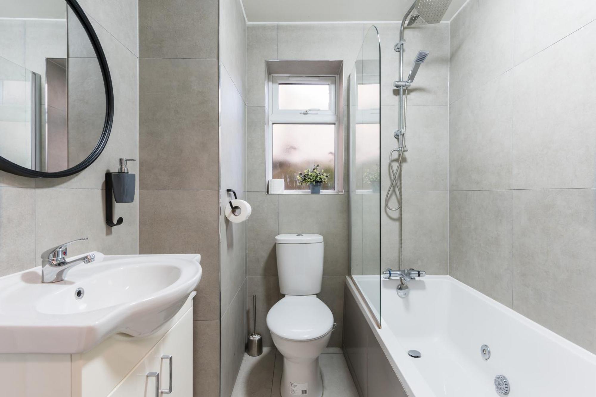 Nottage House Premier Apartments 카디프 외부 사진
