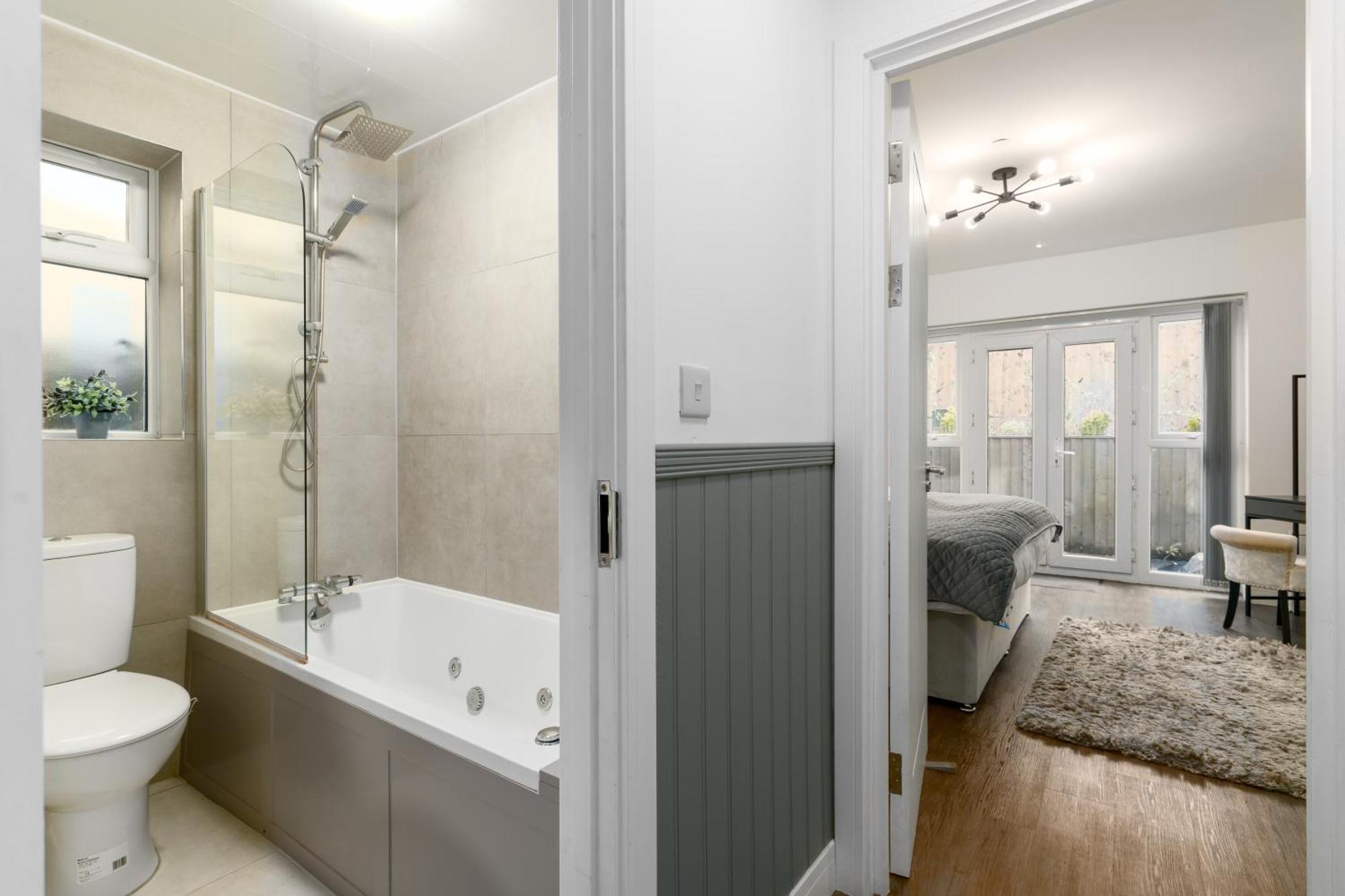Nottage House Premier Apartments 카디프 외부 사진