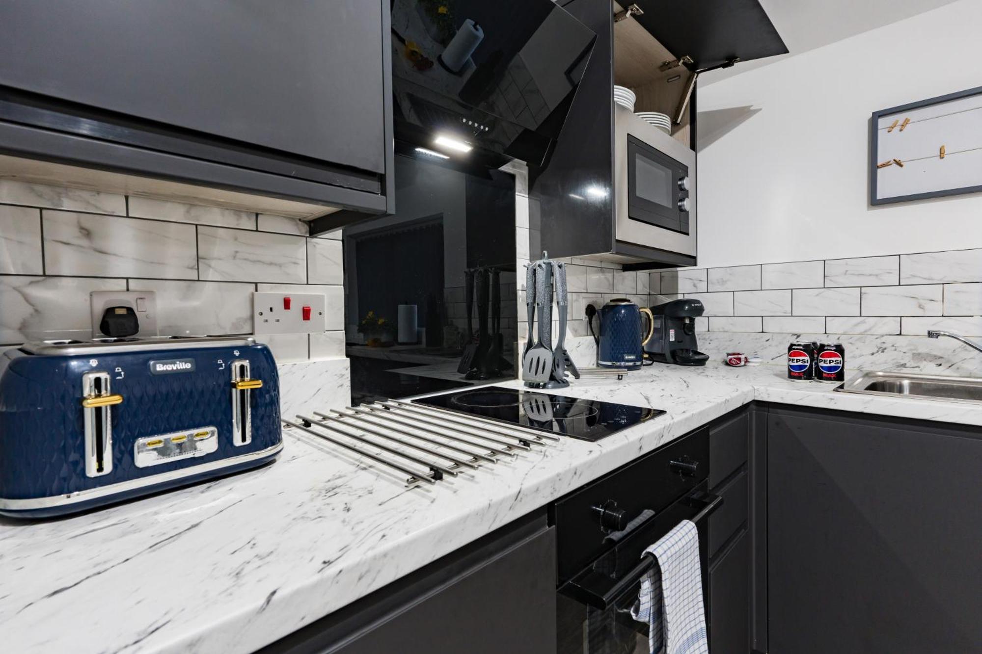 Nottage House Premier Apartments 카디프 객실 사진